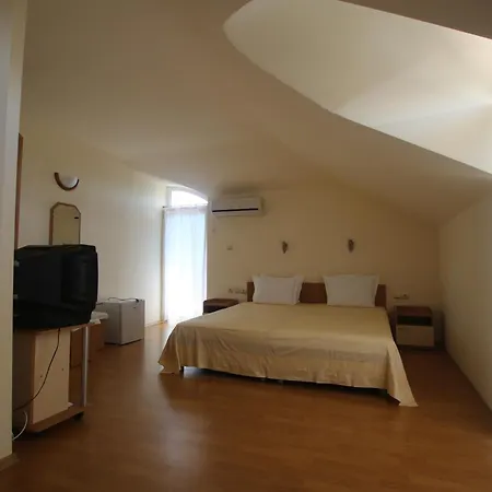 Pensión Kiwi Golden Sands