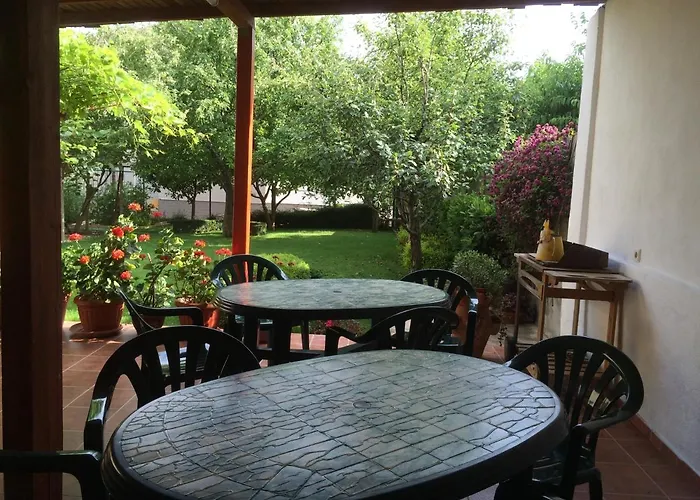 Kiwi Pensión Golden Sands