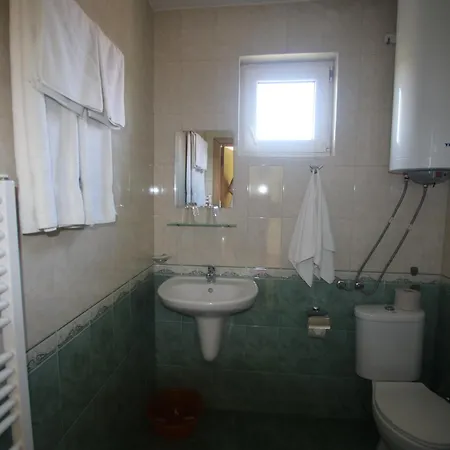 Kiwi בית הארחה