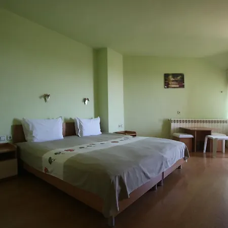Guest house Kiwi *
