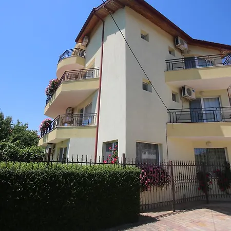 בית הארחה Kiwi גולדן סנדס