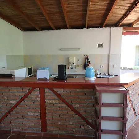 Kiwi בית הארחה *