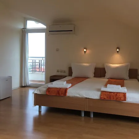 Guest house Kiwi Golden Sands